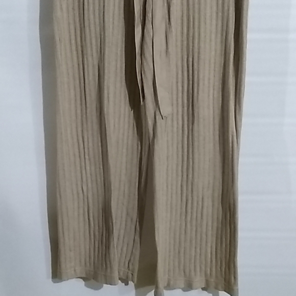 Dana Buchman Pajama Set - Picture 6 of 8